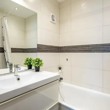 Appartement Cozy Quiet With A Balcony *