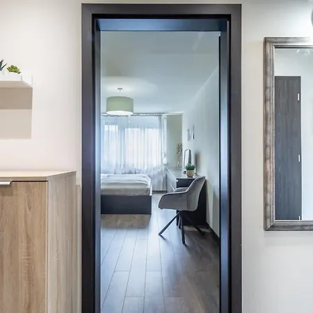 Cozy Quiet With A Balcony