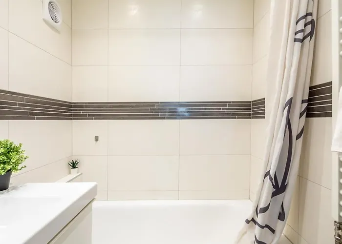 Cozy Quiet With A Balcony Appartement Budapest