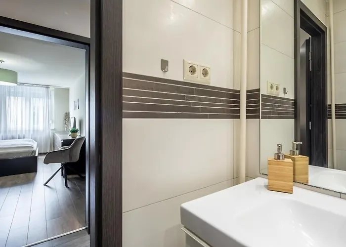 Cozy Quiet With A Balcony Budapeste