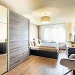 Cozy Quiet With A Balcony Apartman Budapest