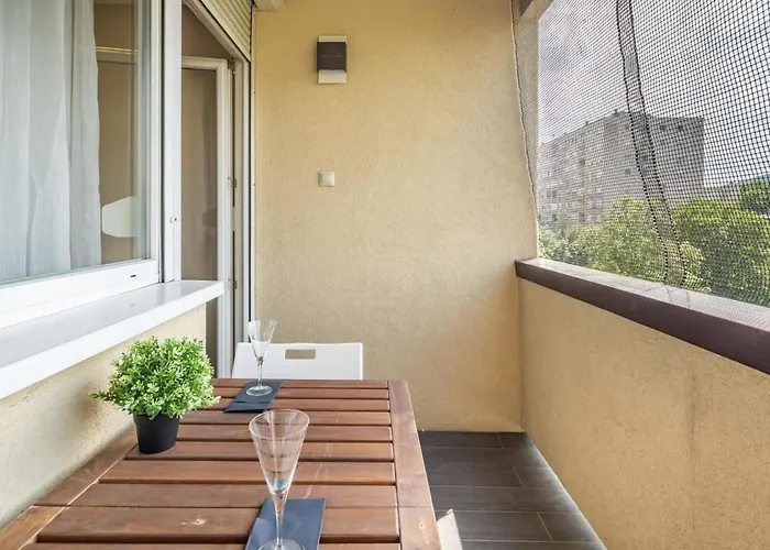 Apartament Cozy Quiet With A Balcony *